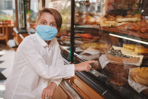 Young Boy Wearing Medical Face Mask Looking Shocked While Picking — Stock Photo, Image