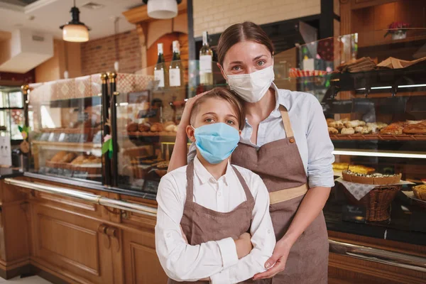 Happy Female Baker Her Young Son Wearing Medical Face Masks — Stock Photo, Image