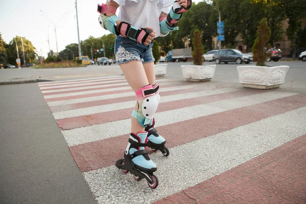 Unrecognizable Kid Rollerblading City Summer — Stock Photo, Image