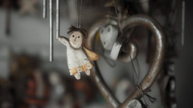 Küçük Noel ahşap renkli oyuncaklar evde asılı melek oyuncakları