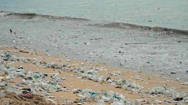 Strandverschmutzung Video Von Plastikmüll Und Anderem Müll Meeresstrand Ökologisches Konzept — Stockfoto