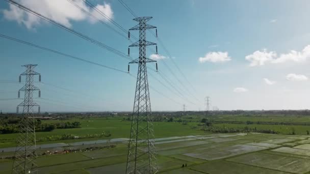Vídeo Desde Dron Estación Transmisión Eléctrica Con Postes Metálicos Cables — Vídeos de Stock