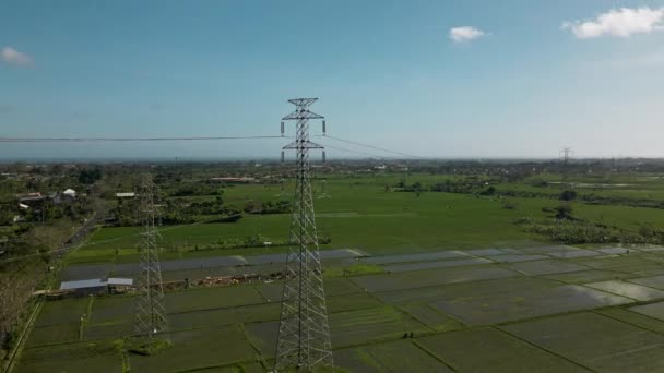 Video Dal Drone Della Stazione Trasmissione Elettrica Con Pali Metallici — Video Stock