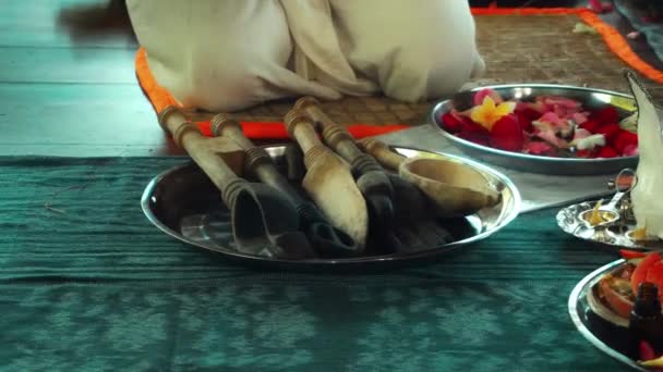Flores Frutas Para Oferecer Cerimônia Fogo Yagya Hindu Ritual Sagrado — Vídeo de Stock