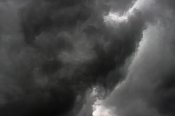 Photo Abstraite Des Nuages Noirs Blancs Quand Fait Sombre — Photo