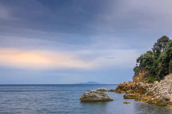 Wild Rocky Seashore Quiet Summer Evening — Stock Photo, Image