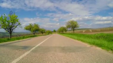 Moravia alanlarında küçük yol
