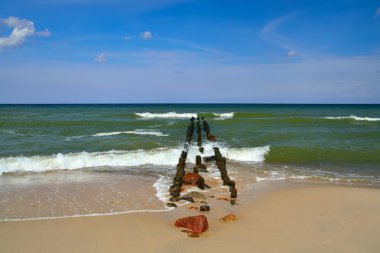 Baltic beach ve dalgakıran