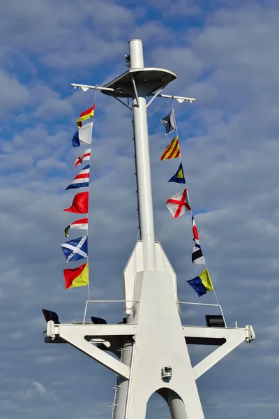 Mast and maritime signal flags — Stock Photo, Image