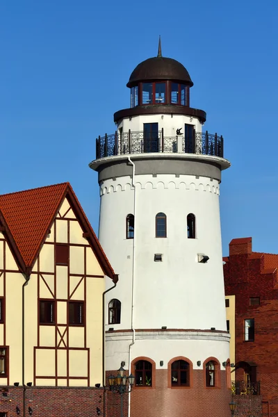 Leuchtturm im Fischerdorf. Kaliningrad, Russland — Stockfoto