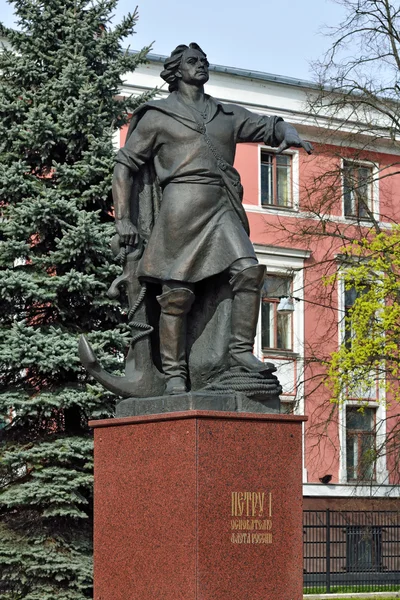 Monumento a Pietro il Grande. Kaliningrad (Koenigsberg prima del 1946), Russia — Foto Stock