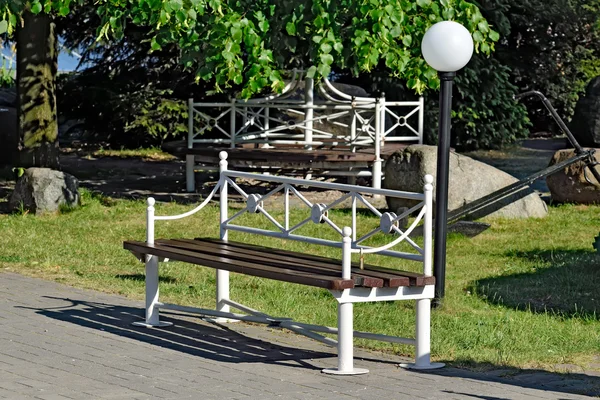 Modern metal bench — Stock Photo, Image