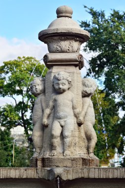 Çeşme dayamıyor. Alman heykeltıraş Stanislaus, Kauer, 1908. Kalinin