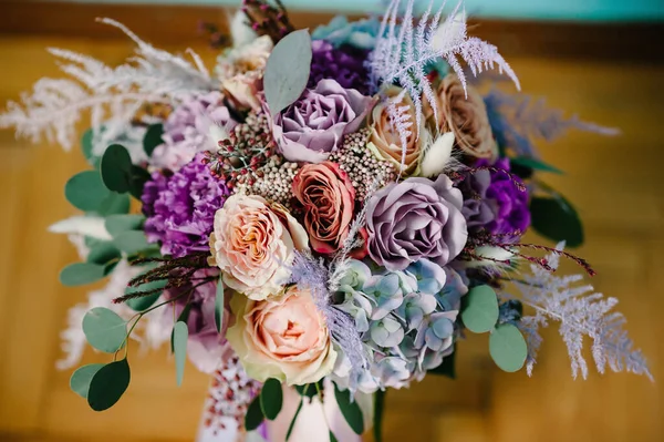 Ramo Nupcial Boda Con Suaves Flores Pastel Rosas Rosadas Vegetación — Foto de Stock