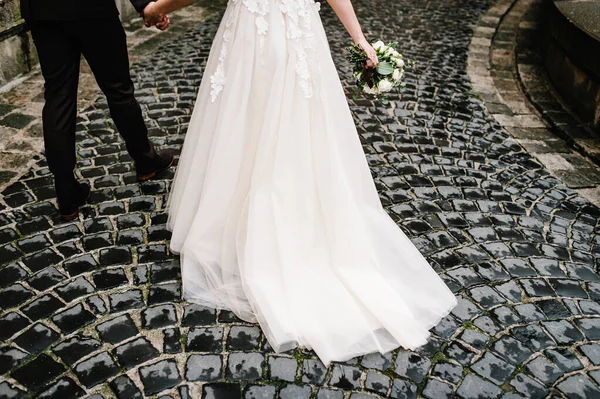 Parte Del Vestito Dello Sposo Della Sposa Nella Città Vecchia — Foto Stock