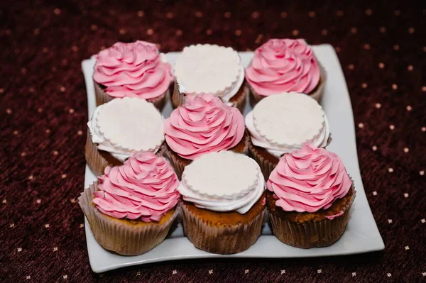 Delicious Sweet Muffins Cupcakes Cakes Plate Festive Sweet Table Candy — Stock Photo, Image