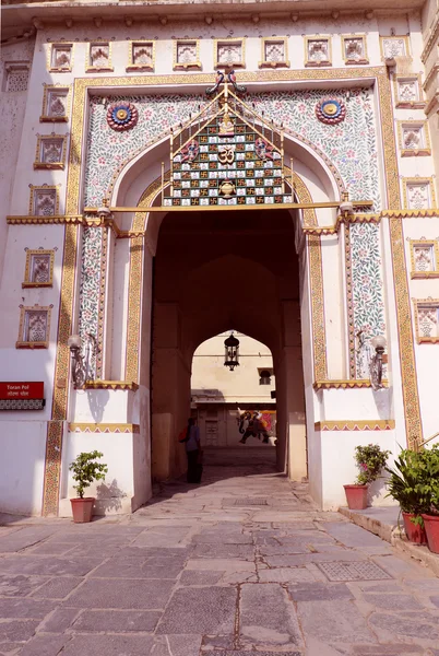 Az egyik a bejárat a City Palace, Udaipur — Stock Fotó