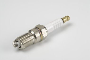 Buji beyaz zemin üzerine