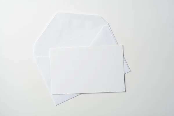 Enveloppe et carte blanche — Photo