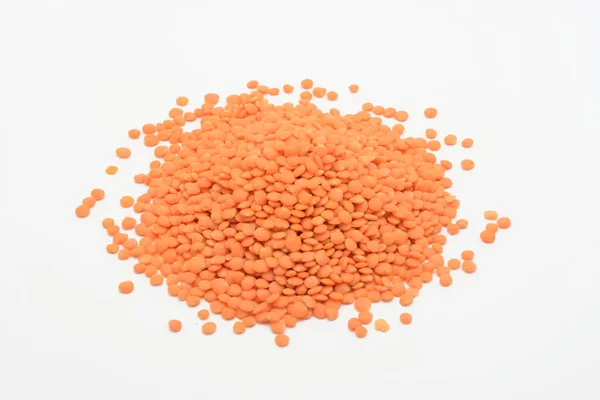 Rauwe Oranje Linzen Witte Achtergrond — Stockfoto