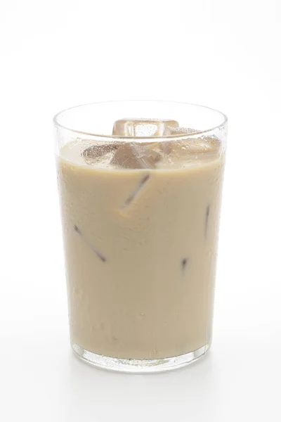 白い背景にアイスキューブとミルクとコーヒーのガラス ロイヤリティフリーのストック画像