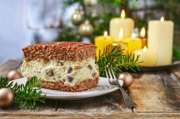 Traditional christmas cheesecake with chocolate topping — Stock Photo, Image