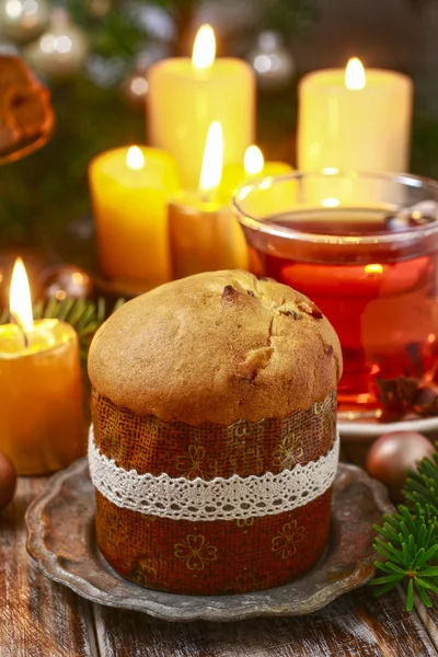 Panettone - pastel de Navidad italiano —  Fotos de Stock