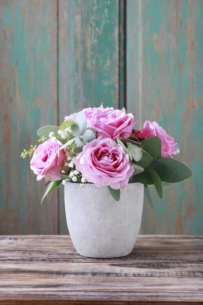 Beautiful pink roses — Stock Photo, Image