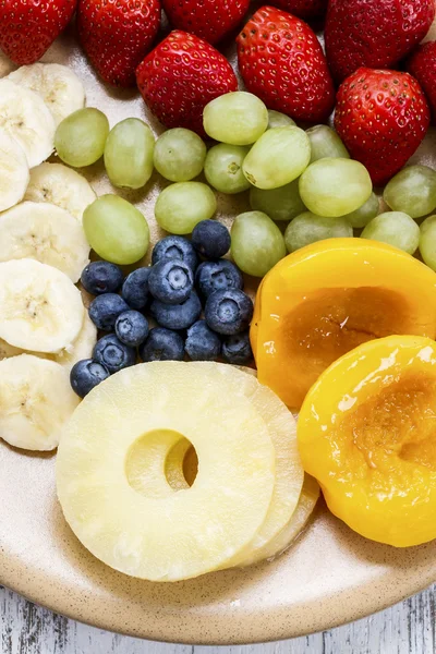 Plate of healthy fruits — Stock Photo, Image