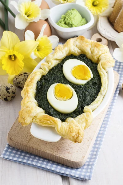 Soufflé con espinacas y huevos — Foto de Stock