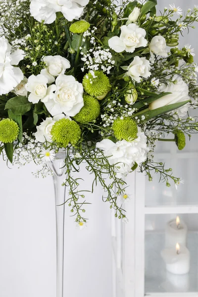 Улаштування квітки весілля — стокове фото