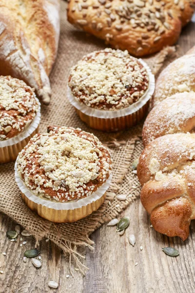 Muffins with seeds — Stock Photo, Image