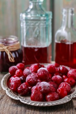 Dondurulmuş vişne meyve