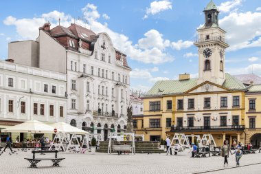 Cieszyn, Polonya - Nisan 16,2016: Main Market Square 