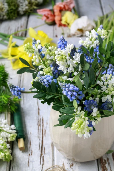 Bouquet of springtime flowers — Stock Photo, Image