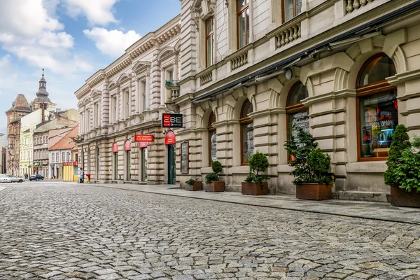 Bielsko Biala, Polen - April 16,2016: geplaveide straten — Stockfoto