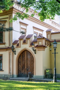 Wieliczka, Polonya - 29 Mayıs 2016: Ahşap kapı