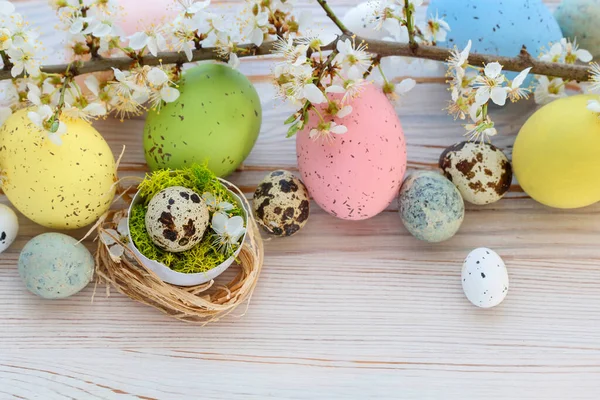Easter Table Decoration Cherry Blossom Branch Colorful Eggs Wooden Table — Stock Photo, Image
