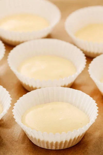 Cupcake Deg Pappersform Sötsaker Förberedda För Bakning Partydessert — Stockfoto