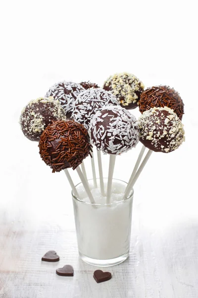 Chocolate cake pops — Stock Photo, Image