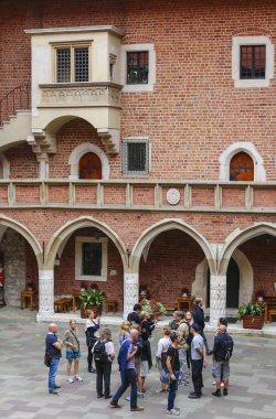 Jagiellonian Üniversitesi gelen turist. Krakow, Polonya