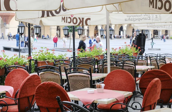 Café callejero, Cracovia, Polonia . — Foto de Stock