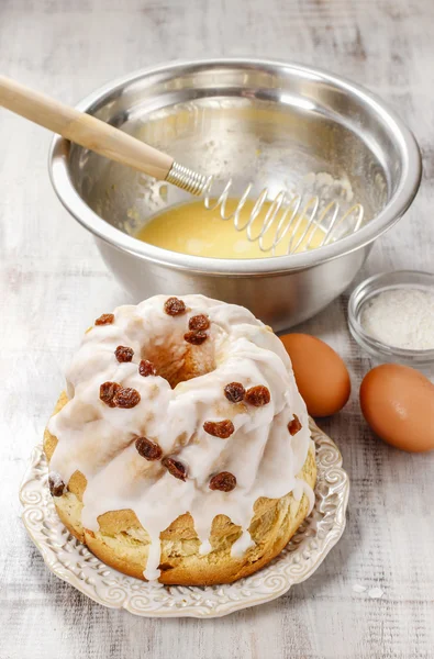 Traditionelle Ostertorte backen — Stockfoto