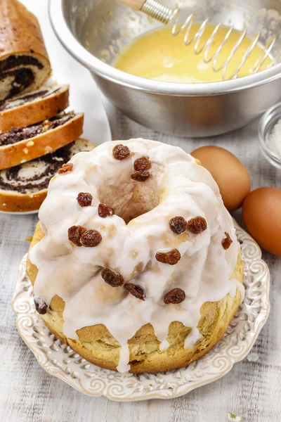 Fare tradizionale torta di Pasqua — Foto Stock