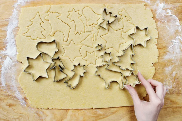 Woman making christmas cookies — Stock Photo, Image