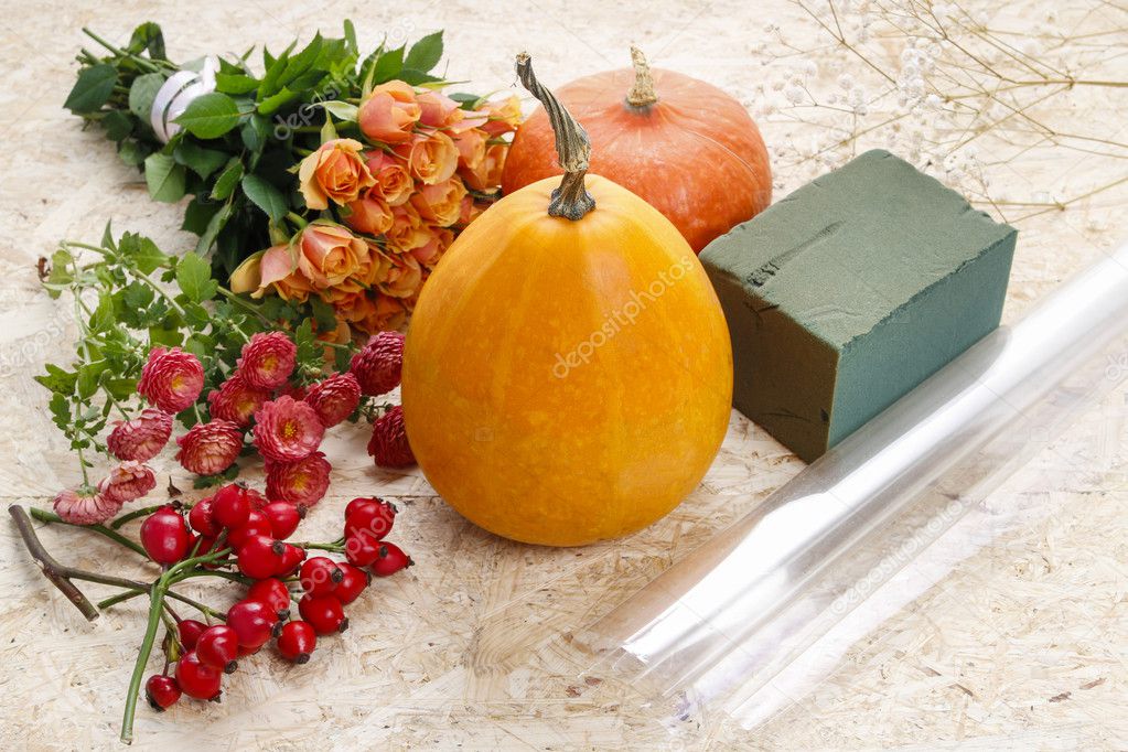 How to make a Thanksgiving centerpiece - step by step