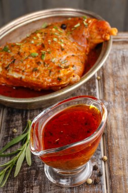 Bal ve biber kırmızı Marine cam sos tekne