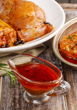 Bal ve biber kırmızı Marine cam sos tekne