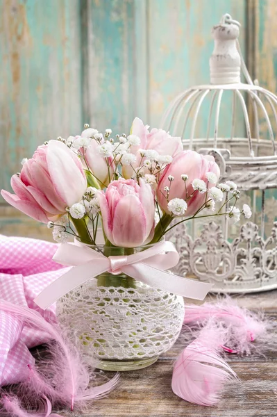Romantic bouquet of pink tulips and gypsophilia paniculata — Stock Photo, Image