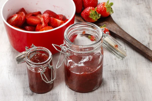 Making strawberry jam — Stock Photo, Image